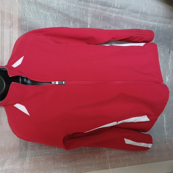 HOLLOWAY JACKET M, excellent condition,  red & white, zip pockets, fleece lined - Picture 1 of 5